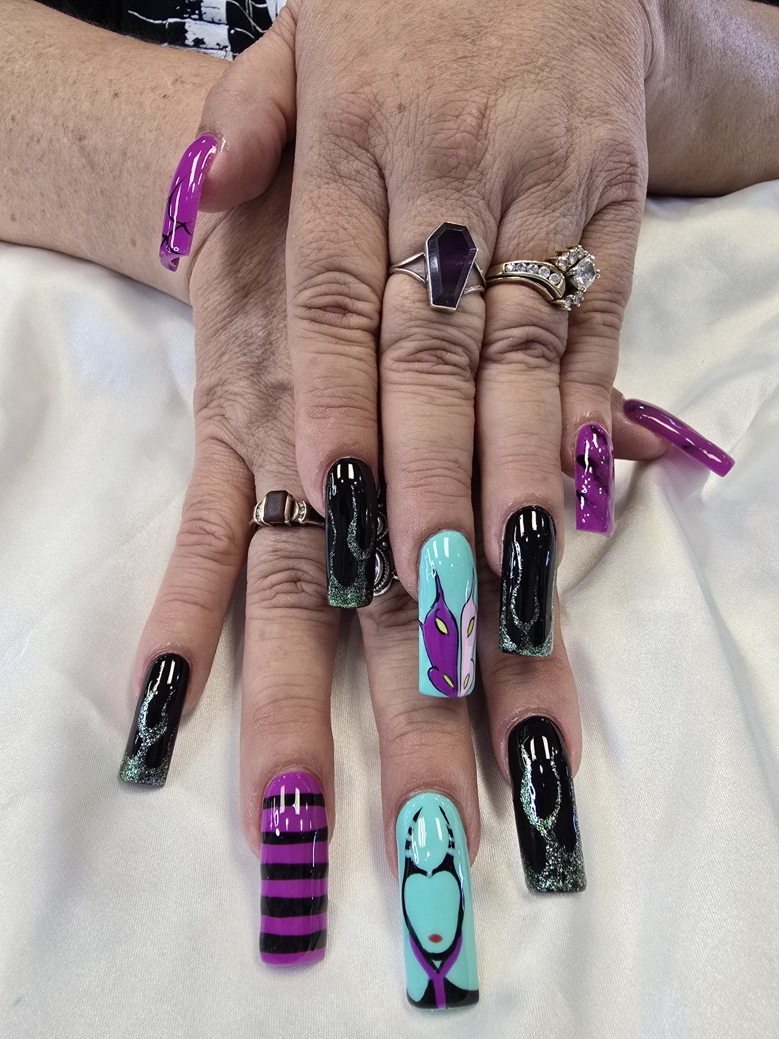V Nail Spa nail photo 6