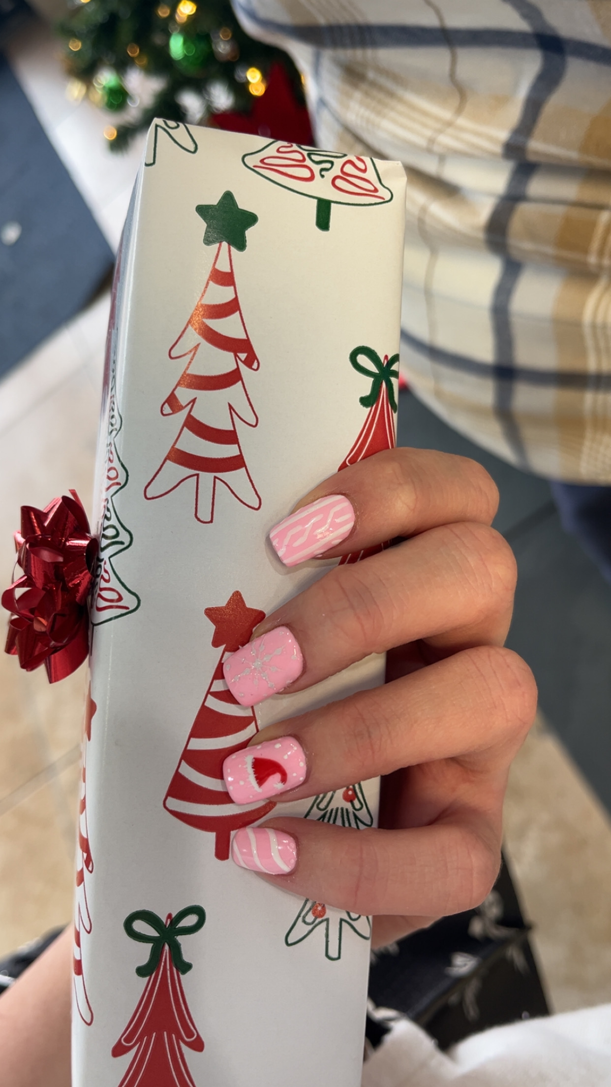 V Nail Spa nail photo 7